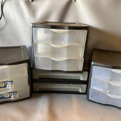 (3) 3 Plastic Drawer Orgainzer and (2) 1 Drawer Plastic Containers