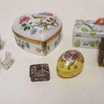 1256	GROUP OF SMALLS INCLUDING LIMOGES & ENAMELED BOXES & LIMOGES & ANDREA MINIATURE PORCELAIN DINING ROOM SET, LARGEST PIECE...