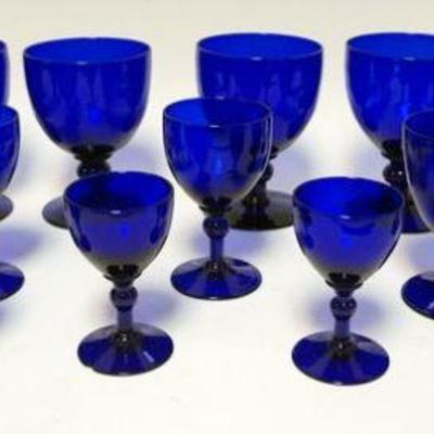 1121	LOT OF 16 COBALT GOBLETS IN ASSORTED SIZES
