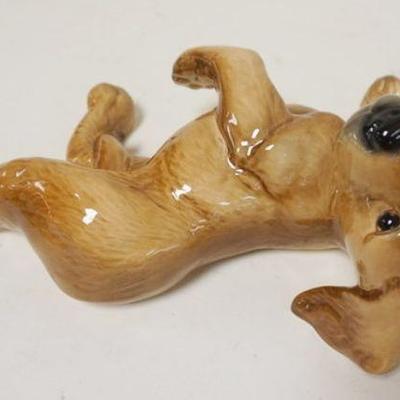 1156	GOEBEL YELLOW LAB DOG LAYING DOWN FIGURINE APPROXIMATELY 14 IN X 5 IN H
