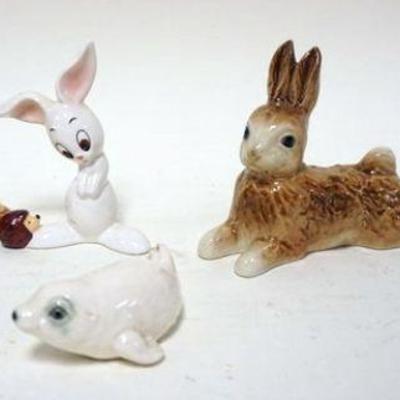 1135	GOEBEL ANIMAL  FIGURINES, LOT OF 6 INCLUDING RABBIT, CHIPMONK & BEAR, ETC. TALLEST APPROXIMATELY 4 IN H
