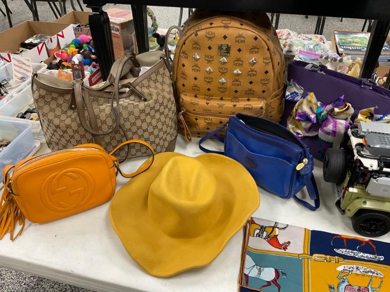 Peper Auction/Lucky Strike Estate Sales, LLC