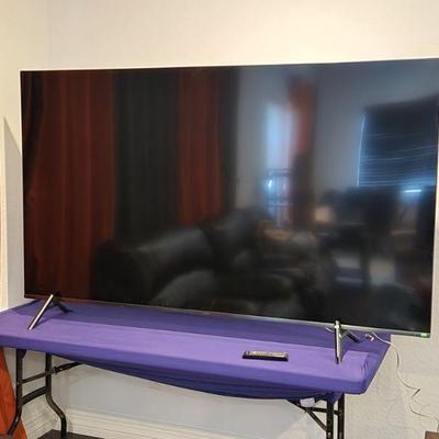 THIS ITEM ONLY AVAILABLE NOW FOR PRE-SALE - Samsung 82" Flat Screen Smart TV ($850)