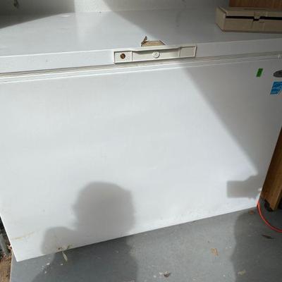 Whirlpool chest Freezer, 14.8 cubic feet, model EH155FXTQ