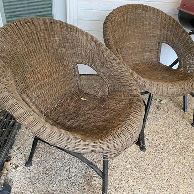 Oval Wicker Patio Chairs