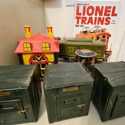 Diecast Lionel Train #8 and Lionel Coin Banks