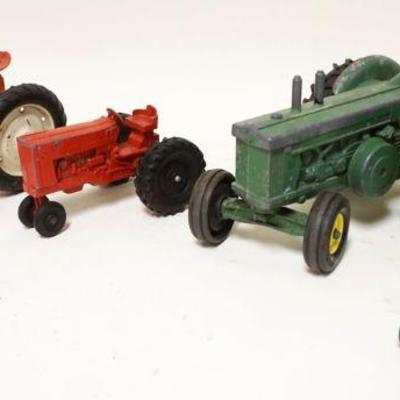1139	LOT OF ASSORTED CAST METAL TRACTORS, LARGEST APPROXIMATELY 7 IN X 2 1/4 IN HIGH
