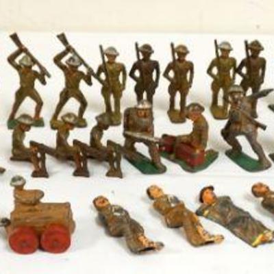 1140	GROUP OF ASSORTED CAST METAL CIRCA WWI FIGURES & ARTILLERY PIECE
