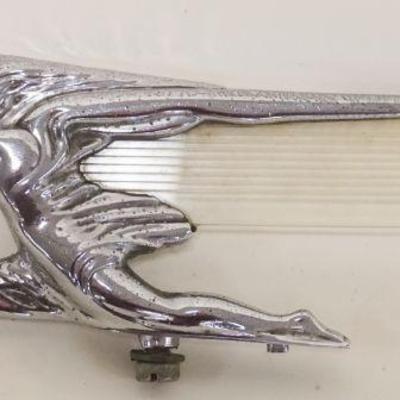 1150	ANTIQUE PACKARD GODDESS OF SPEED HOOD ORNAMENT, APPROXIMATELY 10 IN X 3 IN

