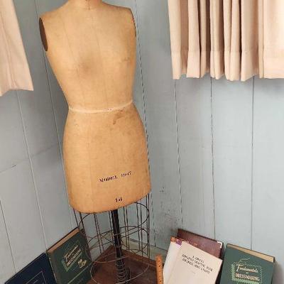 WHT007 - Vintage Dress Form