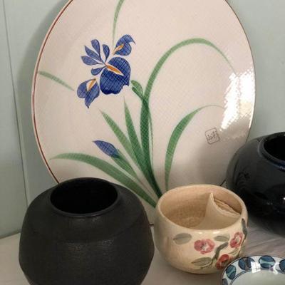 WHT083 - JAPANESE DISHWARE, VASES AND MORE
