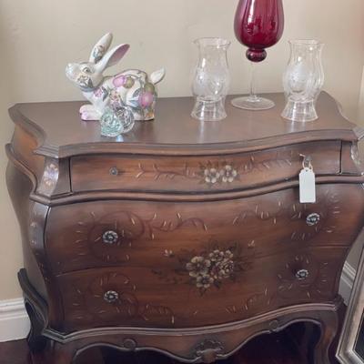 Set of 2 nightstands 