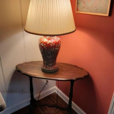 Chinese c. 1920 painted and glazed porcelain ovoid vase mounted as lamp