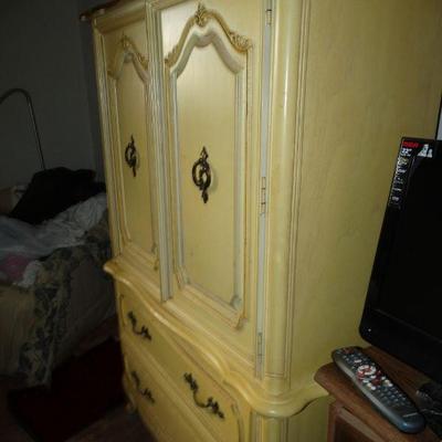 French Provincial Ethan Allen upright dresser, dresser with mirror and king-size bed w/frame available 