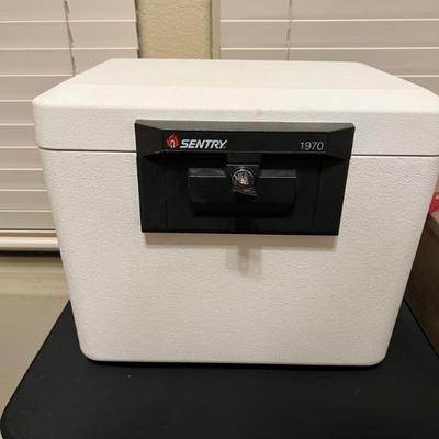 This item is available for PRESALE.  Please text photo to 760-668-0554 to purchase.  We accept Zelle ONLY    FIREPROOF SENTRY SAFE WITH...
