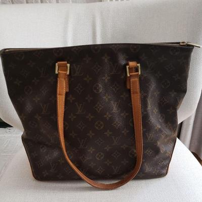 Louis Vuitton Purse/ Handbag