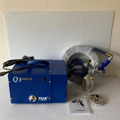 Q3 Gold Fugi Spray. NEW