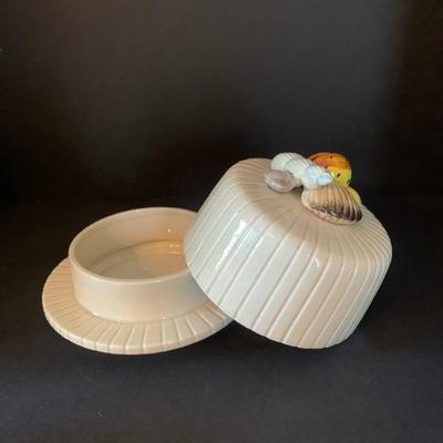 Fitz and Floyd Seashell Covered Butter/ CheeseDish
