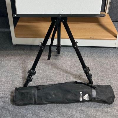 Integra Easel 