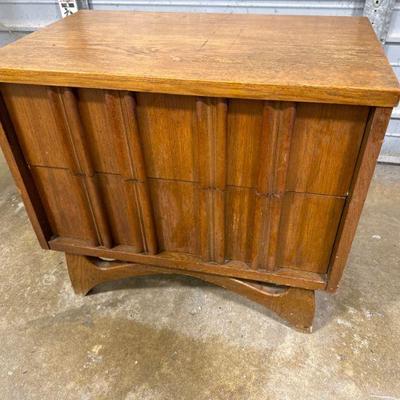 Mid Century Sculpted Front Nightstand 