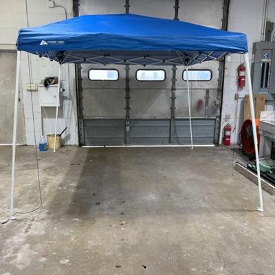 10'x10' Pop up Tent 