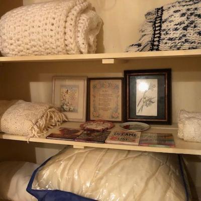 blankets, quilt, novelty items