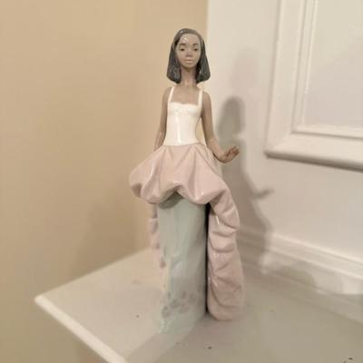 Retired "Melina Wanda" Lladro (With Original Box)