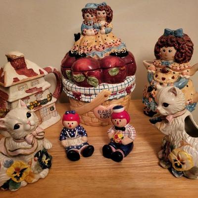 Vintage Raggedy Ann and Andy cookie jar, vintage Raggedy Ann tea pot, Raggedy Ann and Andy salt and pepper shakers 