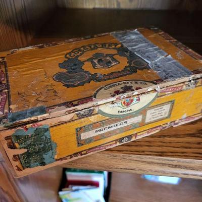 Wooden Cuesta-Rey cigar box