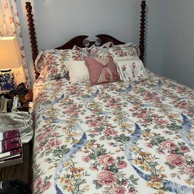 Lillian Russell Full XL Bed