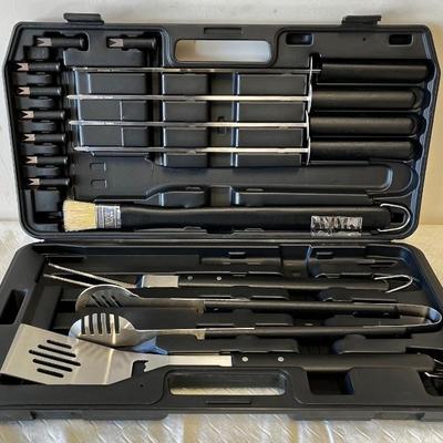 Grill tool set with case