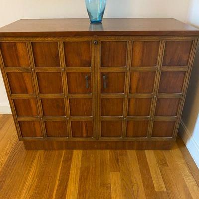 Lane cedar chest: 39