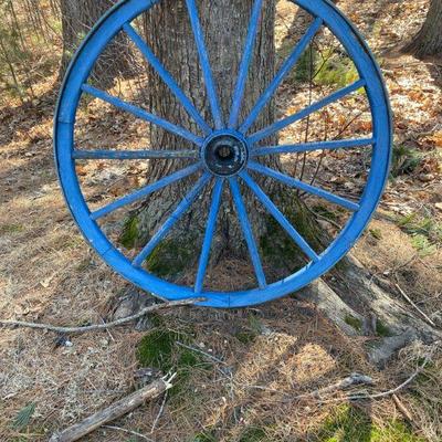 4-foot diameter wagon wheel