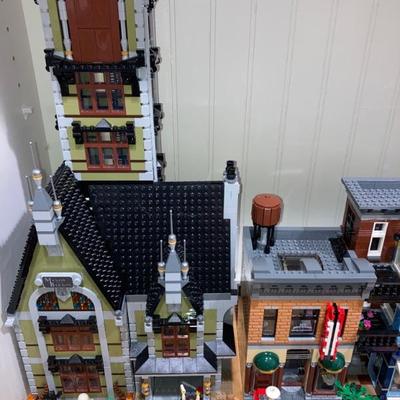 LEGO CREATOR HAUNTED HOUSE 
