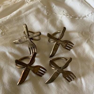 Vintage napkin rings.