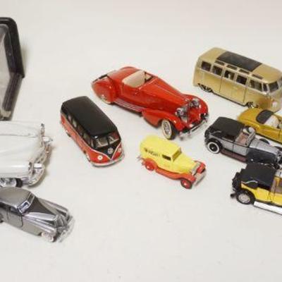 1255	LARGE LOT OF COLLECTOR MODEL CARS
