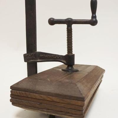 1127	ANTIQUE BOOK PRESS GAYLORD BROS SYRACUSE NY, APPROXIMATELY 13 IN HIGH
