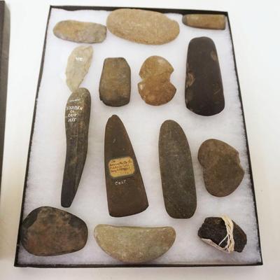 1223	NATIVE AMERICAN INDIAN ARTIFACTS GROUP OF ASSORTED WARREN CO NJ, LARGEST PIECE APPROXIMATELY 7 IN

