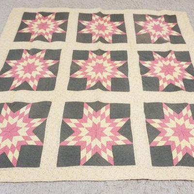 1044	ANTIQUE HAND SEWN QUILT, APPROXIMATELY 6 FT 4 IN X 6 FT 2 IN
