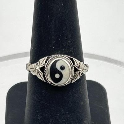 925 Silver Yin and Yang Ring, Size 7.5
