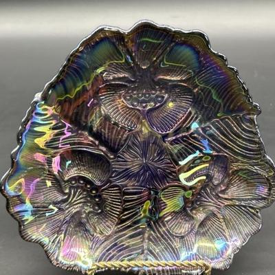 Carnival Glass Hibiscus Plate in Amethyst