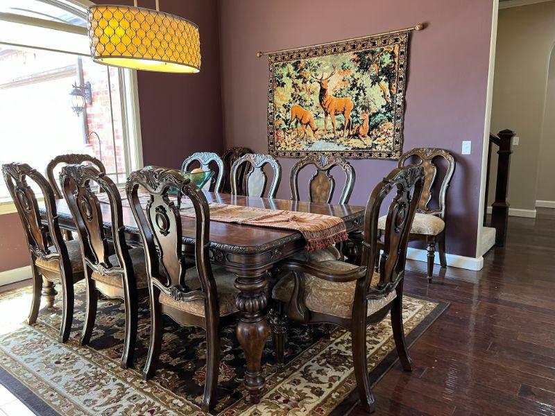 Above Par Edmond Estate Sale at Gated Home on Golf Course in Fairfax