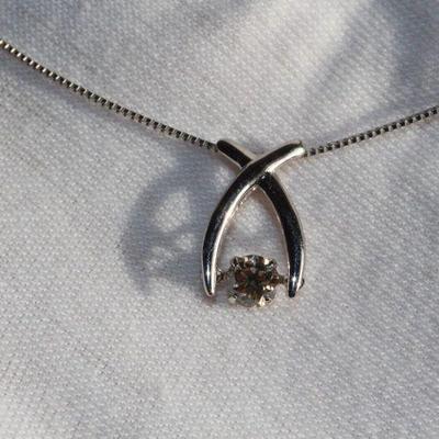 DIAMOND PENDANT PLATINUM NECKLACE VS2 D.30CT

https://www.liveauctioneers.com/item/147048290_diamond-pendant-platinum-necklace-vs2-d30ct
