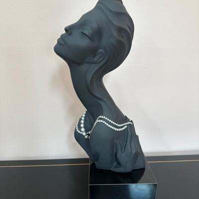 Austin Productions Woman with Pearls sculpture