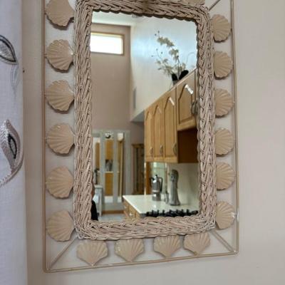 Shell mirror