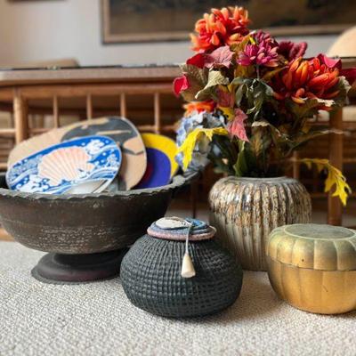 WWS046- Assorted Vases & Decorative Bowl