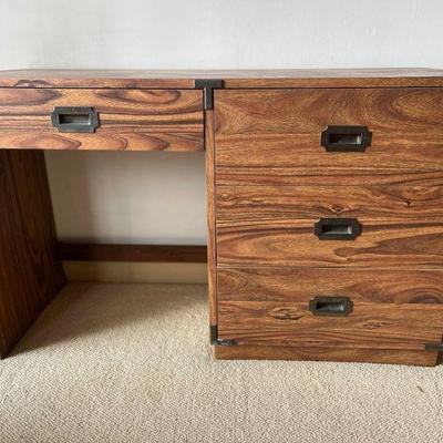 WWS068- (4) Drawer Desk/Dresser 