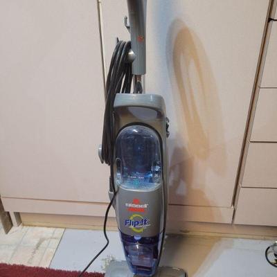 Carpet cleaner