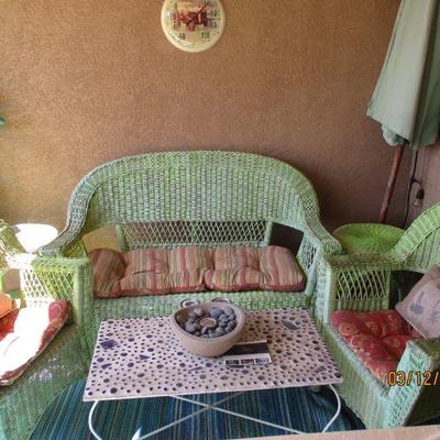 5 Piece wicker set,