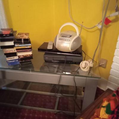 Modern/Glass TV Table